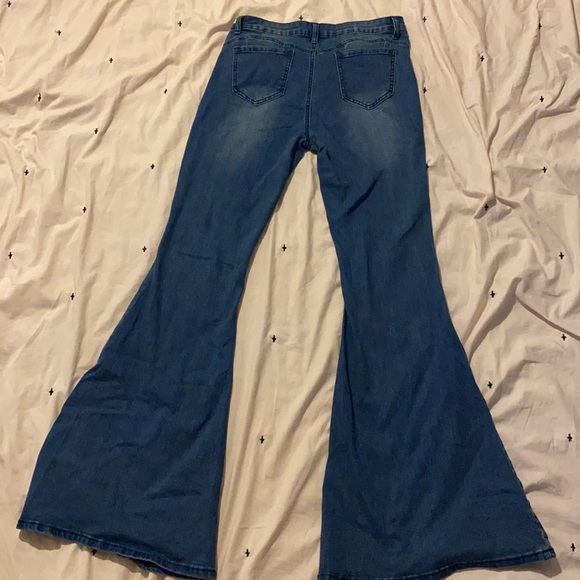 Jeans - Picture 2 of 4